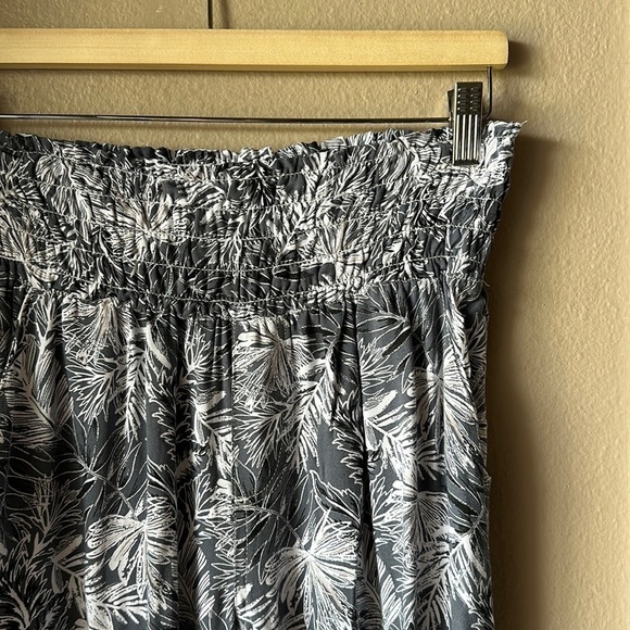 BEAU DAWSON Palm Print Smocked Waist Ankle Pants - Picture 1 of 10